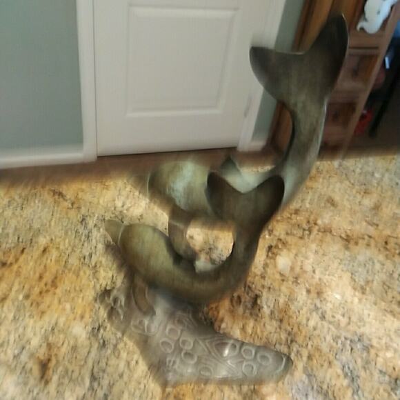 Vintage Two Dolphins Brass Sculpture With Patina Ocean Sea Decor - Picture 6 of 10